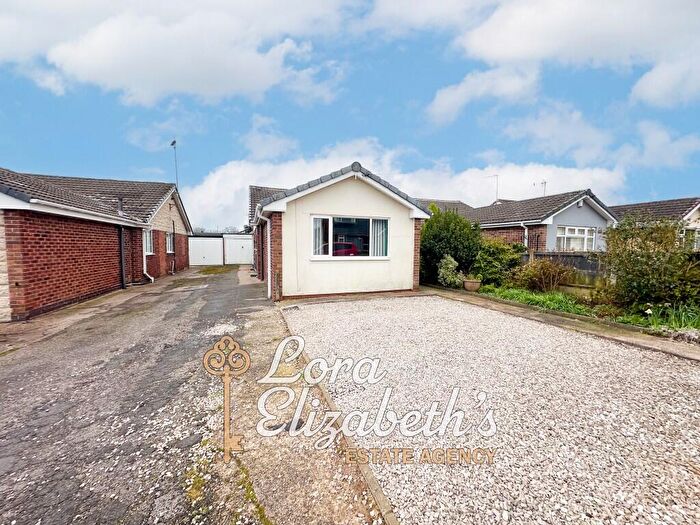 2 Bedroom Detached Bungalow For Sale In Maid Marian Avenue, Bilsthorpe, NG22