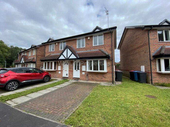 2 Bedroom Property To Rent In The Bails, Salford, M7