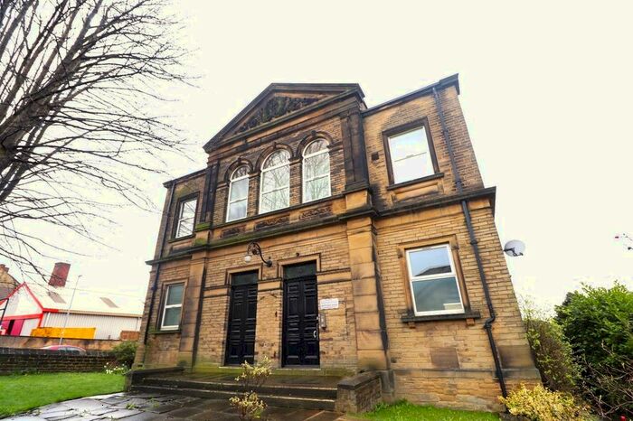 2 Bedroom Flat To Rent In Littlemoor Road, Pudsey, West Yorkshire, Uk, LS28