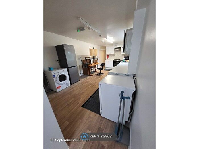 5 Bedroom Terraced House To Rent In Percy Street, Oxford, OX4