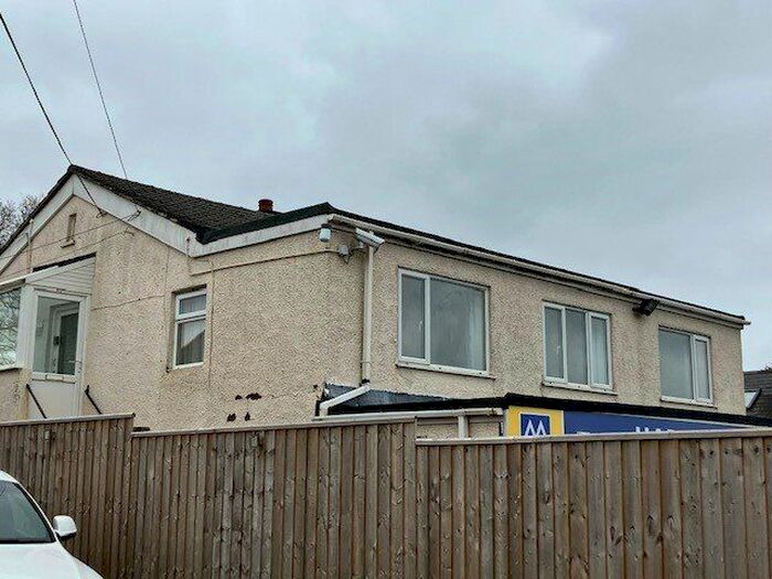 3 Bedroom Flat To Rent In Nomansland, Tiverton, EX16