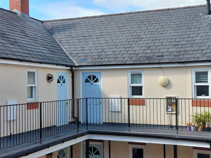 1 Bedroom Flat To Rent In Ditton Street, Ilminster, TA19