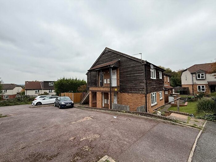 Studio To Rent In Murrain Drive, Downswood, Maidstone, Kent, ME15