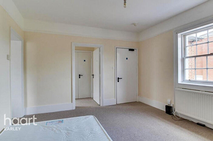 Studio To Rent In Russell Street, Reading, RG1