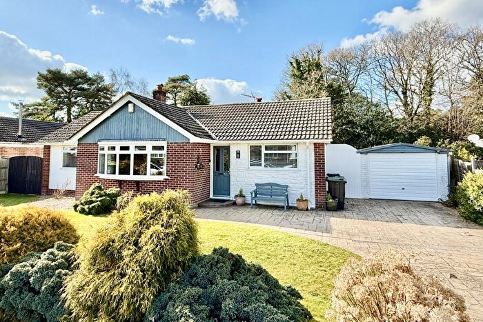 3 Bedroom Detached Bungalow For Sale In Webbs Close, Ashley Heath, BH24