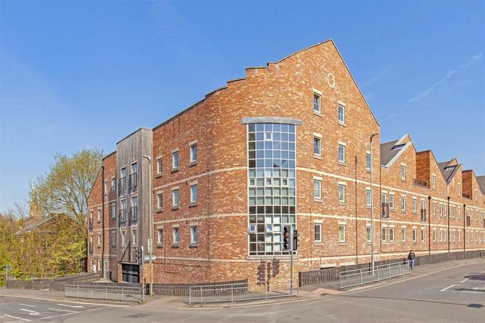 1 Bedroom Apartment To Rent In Piccadilly Heights, Wain Avenue, Chesterfield, S41