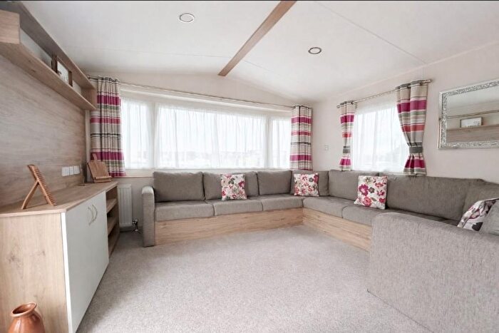 3 Bedroom Park Home For Sale In Lossiemouth, IV31