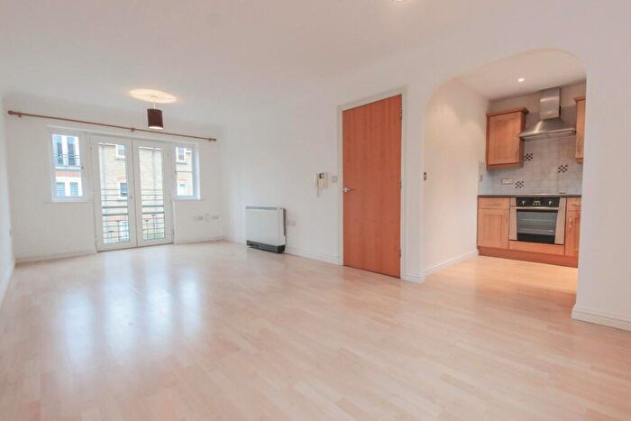 2 Bedroom Apartment To Rent In Pimlico Court, Hertford, SG13