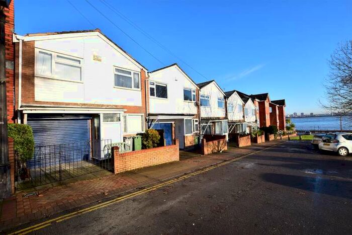 3 Bedroom End Of Terrace House To Rent In Egerton Street, CH45