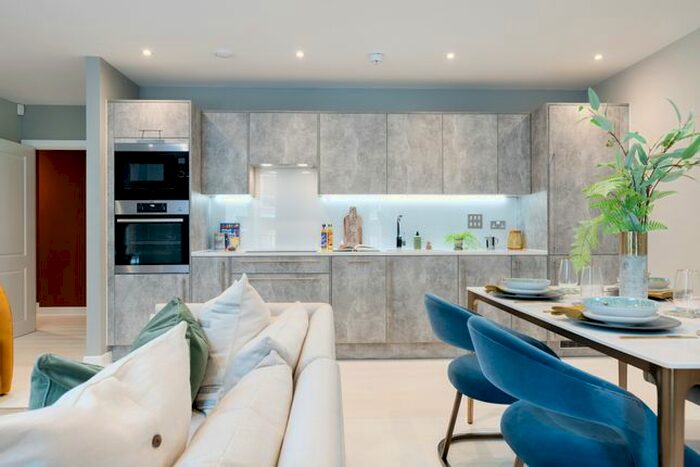 2 Bedroom Flat For Sale In "Avon Apartments Type " At Liberty Court, Greenhithe, DA2
