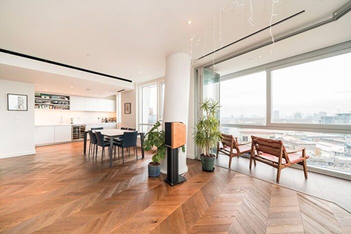 3 Bedroom Flat For Sale In Prospect Way, Battersea Power Station, SW11