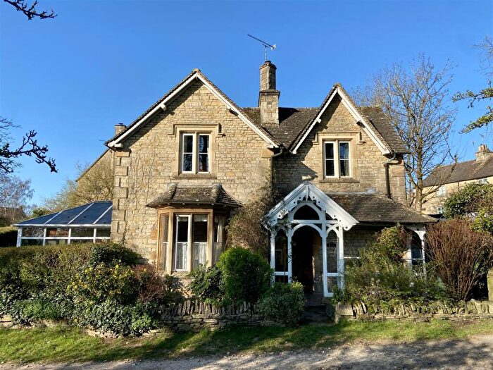 2 Bedroom Detached House For Sale In Lower Park Street, Stow-on-the-Wold, GL54