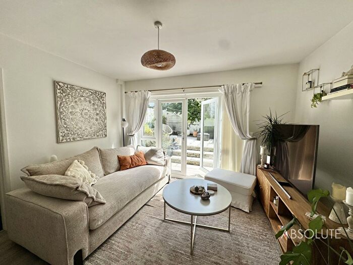 3 Bedroom Terraced House To Rent In Queensway, Torquay, TQ2