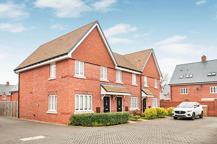 2 Bedroom Terraced House For Sale In Maple Road, Cranleigh, GU6
