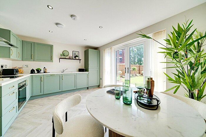 3 Bedroom End Of Terrace House For Sale In Tiffin Street, Beeston, Nottingham, NG9