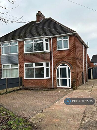 3 Bedroom Semi-Detached House To Rent In Barn Lane, Solihull, B92