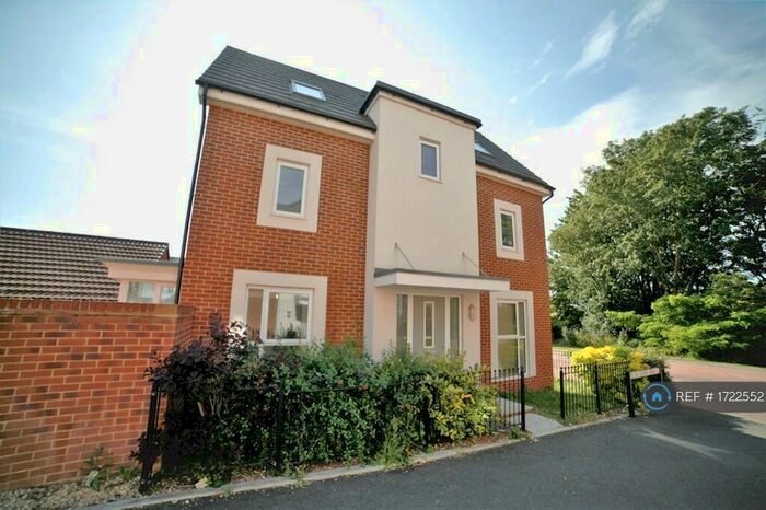 5 Bedroom Detached House To Rent In Elsa Nunn Rise, Bristol, BS16