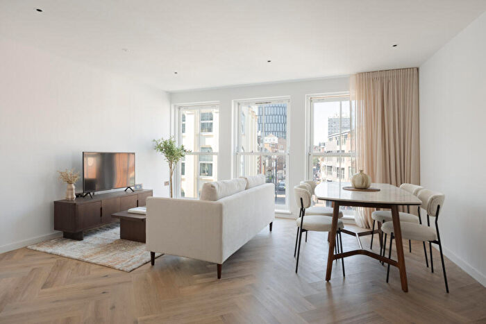 2 Bedroom Apartment To Rent In - Curtain Road, London, EC2A