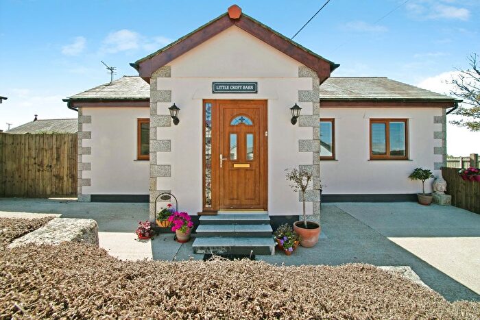 3 Bedroom Bungalow For Sale In Farms Common, Wendron, Helston, Cornwall, TR13