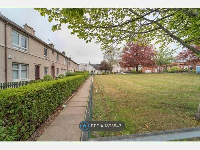 2 Bedroom Flat To Rent In Woodhall Drive, Juniper Green, EH14