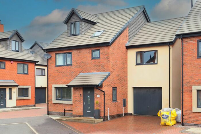 5 Bedroom Detached House To Rent In Browns Blue Close, Markfield, LE67