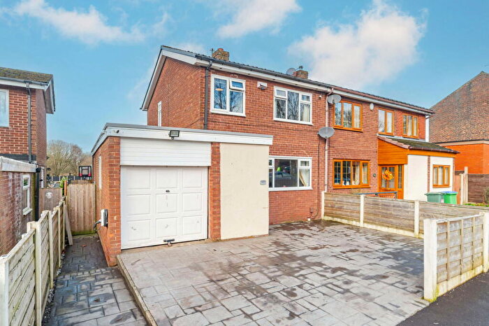 3 Bedroom Semi Detached House For Sale In Queens Park Road, Heywood, OL10