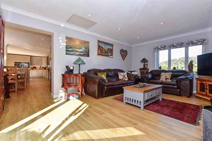 4 Bedroom Detached House For Sale In Crabble Lane, River, Dover, Kent, CT17