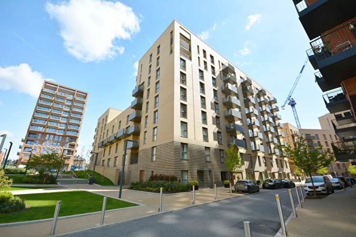 3 Bedroom Flat To Rent In Shearwater Drive, London, NW9