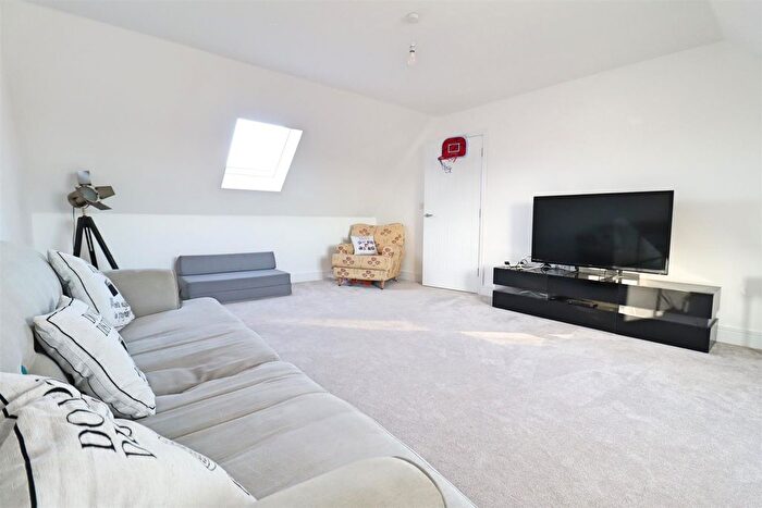 5 Bedroom Detached House For Sale In Goodwin Close, Braintree, CM7