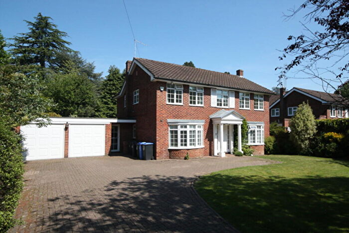4 Bedroom Detached House To Rent In Castle Road, Woking, GU21