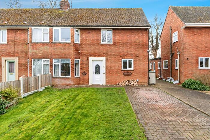 4 Bedroom Semi-Detached House For Sale In Berristead Close, Wilburton, Ely, CB6