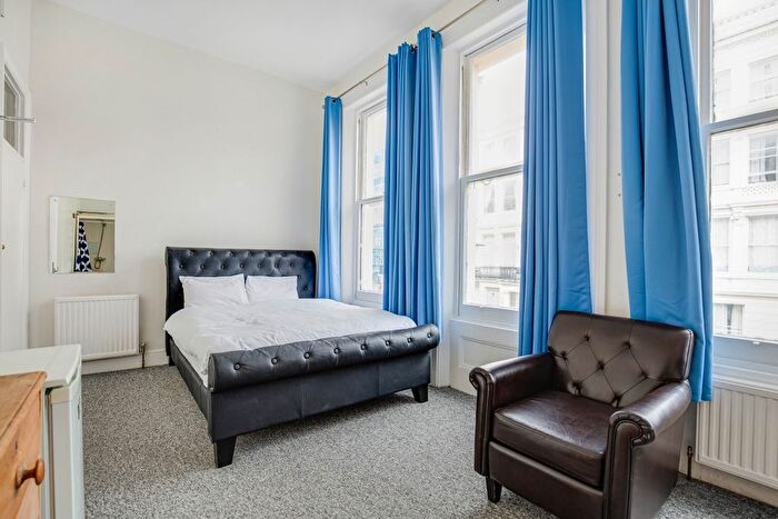 1 Bedroom Flat To Rent In Castletown Road, London, W14