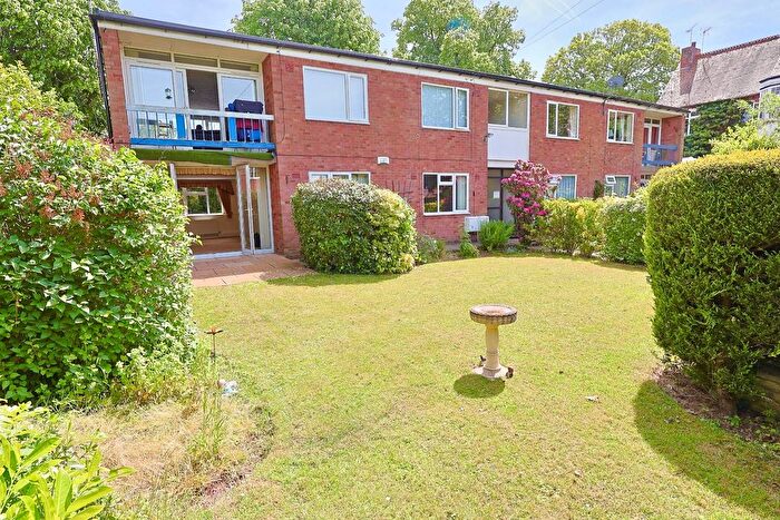 2 Bedroom Maisonette For Sale In The Pines, Cromwell Lane, Coventry - Large Garden, Parking Amp; Garage, CV4