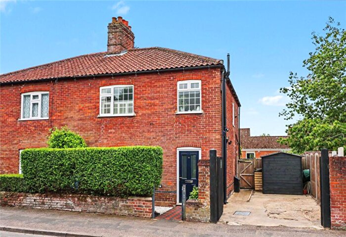 3 Bedroom Semi-Detached House For Sale In Mousehold Street, Norwich, Norfolk, NR3