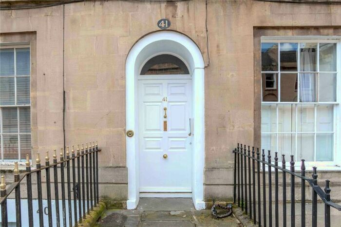 Studio To Rent In Bathwick Street, Bath, Somerset, BA2