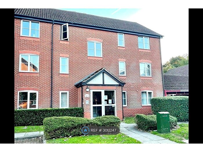 2 Bedroom Flat To Rent In Rose Kiln Lane, Reading, RG1