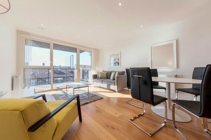 3 Bedroom Flat To Rent In Aurora Point, Grove Street, London, SE8