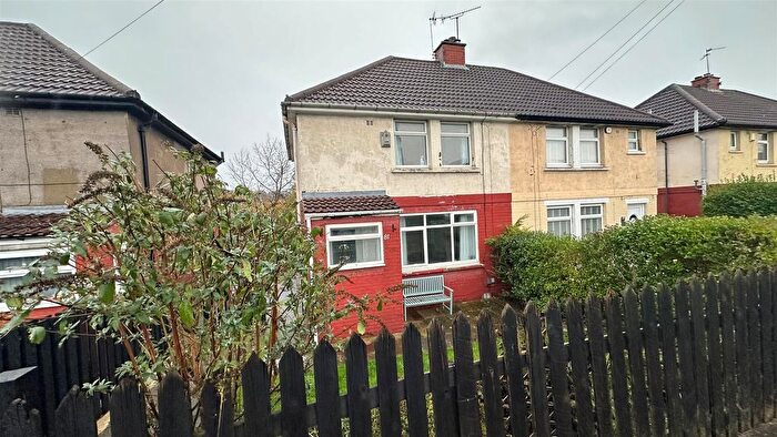 3 Bedroom Semi-Detached House For Sale In Ranelagh Avenue, Ravenscliffe, Bradford, BD10