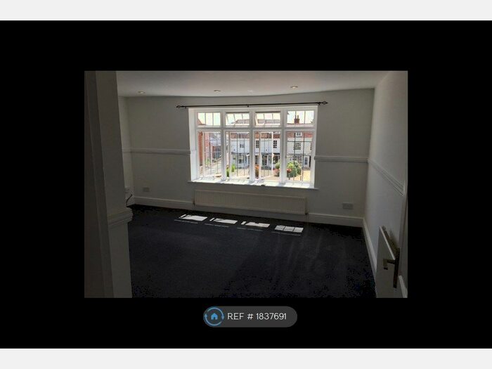 2 Bedroom Flat To Rent In High Street, Tenterden, TN30