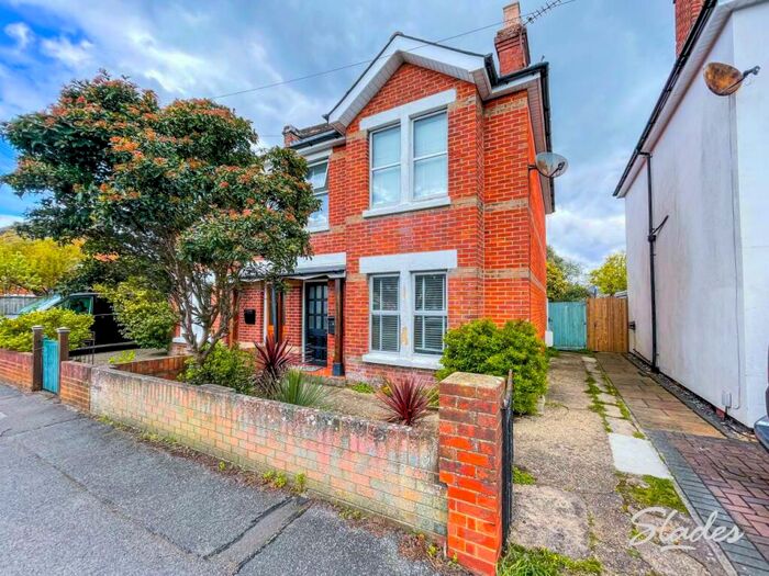 2 Bedroom Semi-Detached House To Rent In Moffat Road, Mudeford, Christchurch, BH23