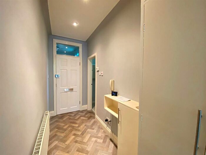 2 Bedroom Apartment To Rent In Didsbury, Wilmslow Road, Manchester, M20