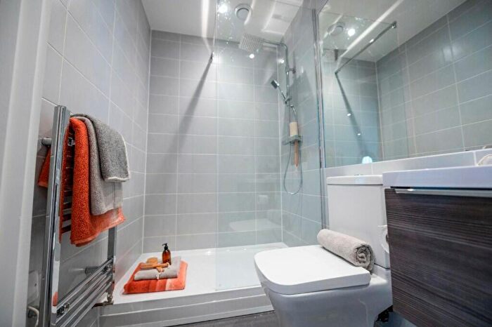 2 Bedroom Apartment To Rent In The Ironworks, Sheffield, S3