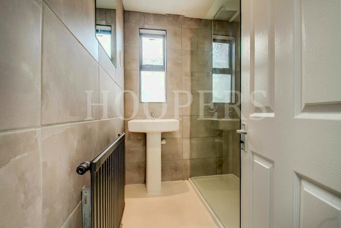 3 Bedroom End Of Terrace House To Rent In Chapter Road, London, NW2