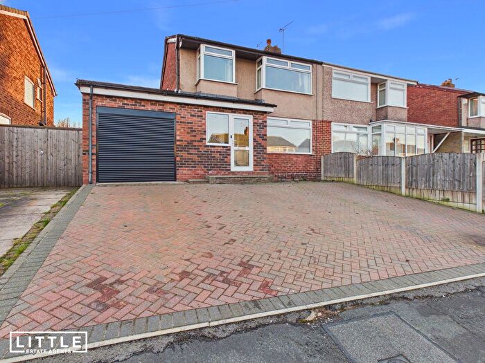 3 Bedroom Semi Detached House For Sale In Ellon Avenue, Rainhill, L35