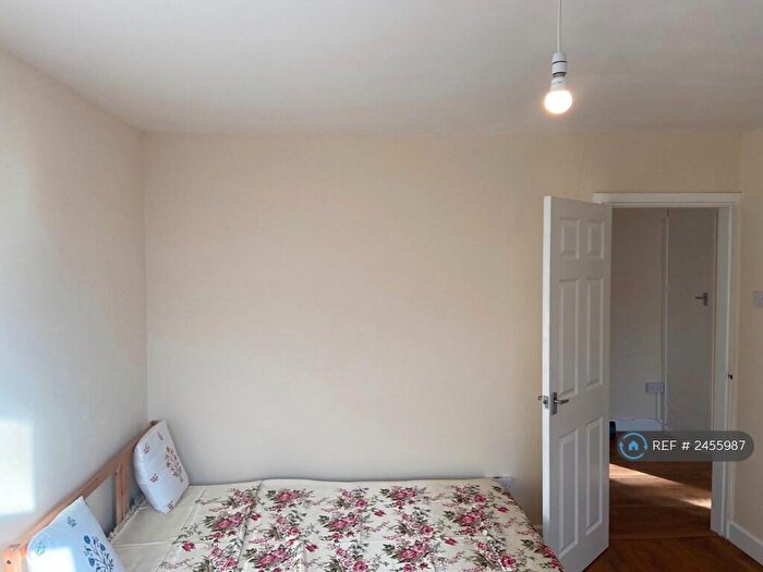 1 Bedroom Flat To Rent In Warwick House, Kenilworth, CV8