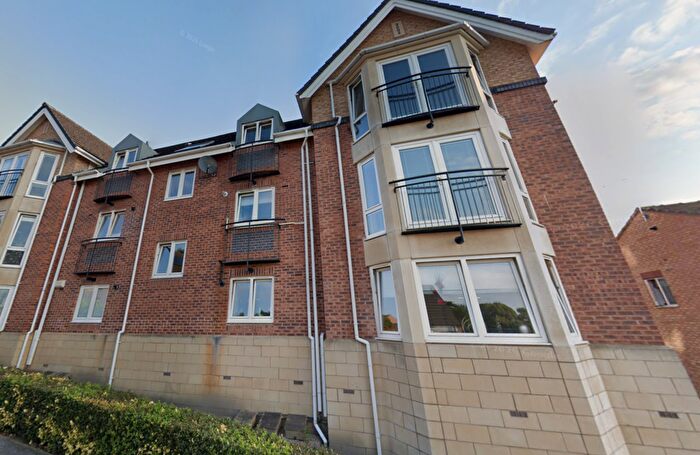 2 Bedroom Flat For Sale In Middlewood Drive East, Sheffield, South Yorkshire, S6