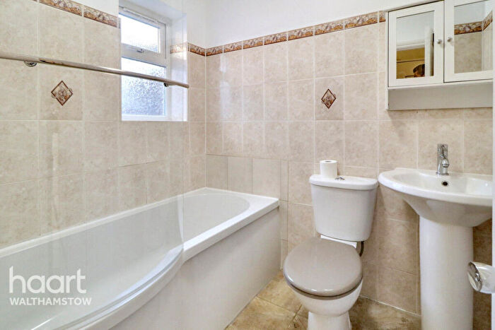 2 Bedroom Terraced House For Sale In Goldsmith Road, Walthamstow, E17