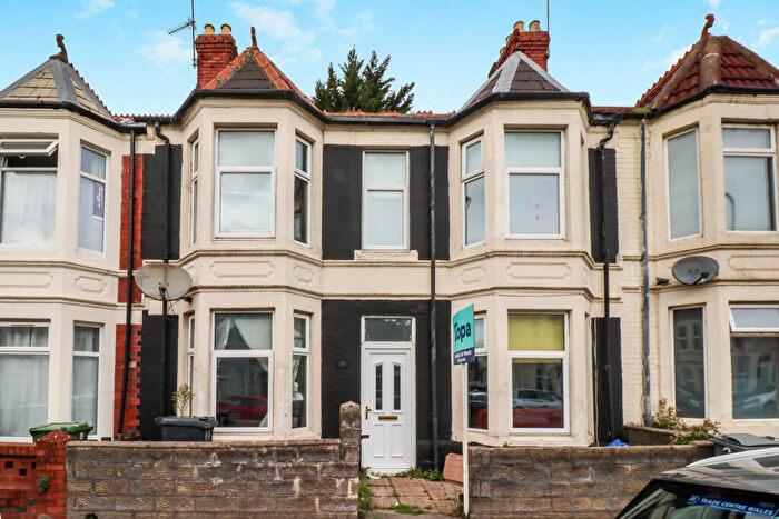 6 Bedroom Terraced House For Sale In Dogfield Street, Cardiff, CF24