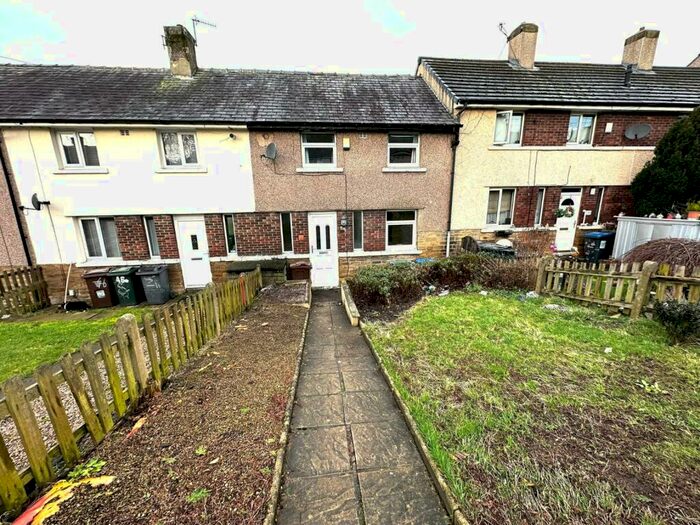 2 Bedroom House To Rent In Kent Road, Bingley, West Yorkshire, Uk, BD16