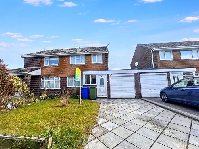 3 Bedroom Semi Detached House For Sale In Curlew Way, Blyth, NE24